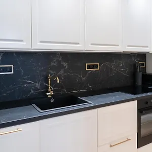 Center Ii Apartment
